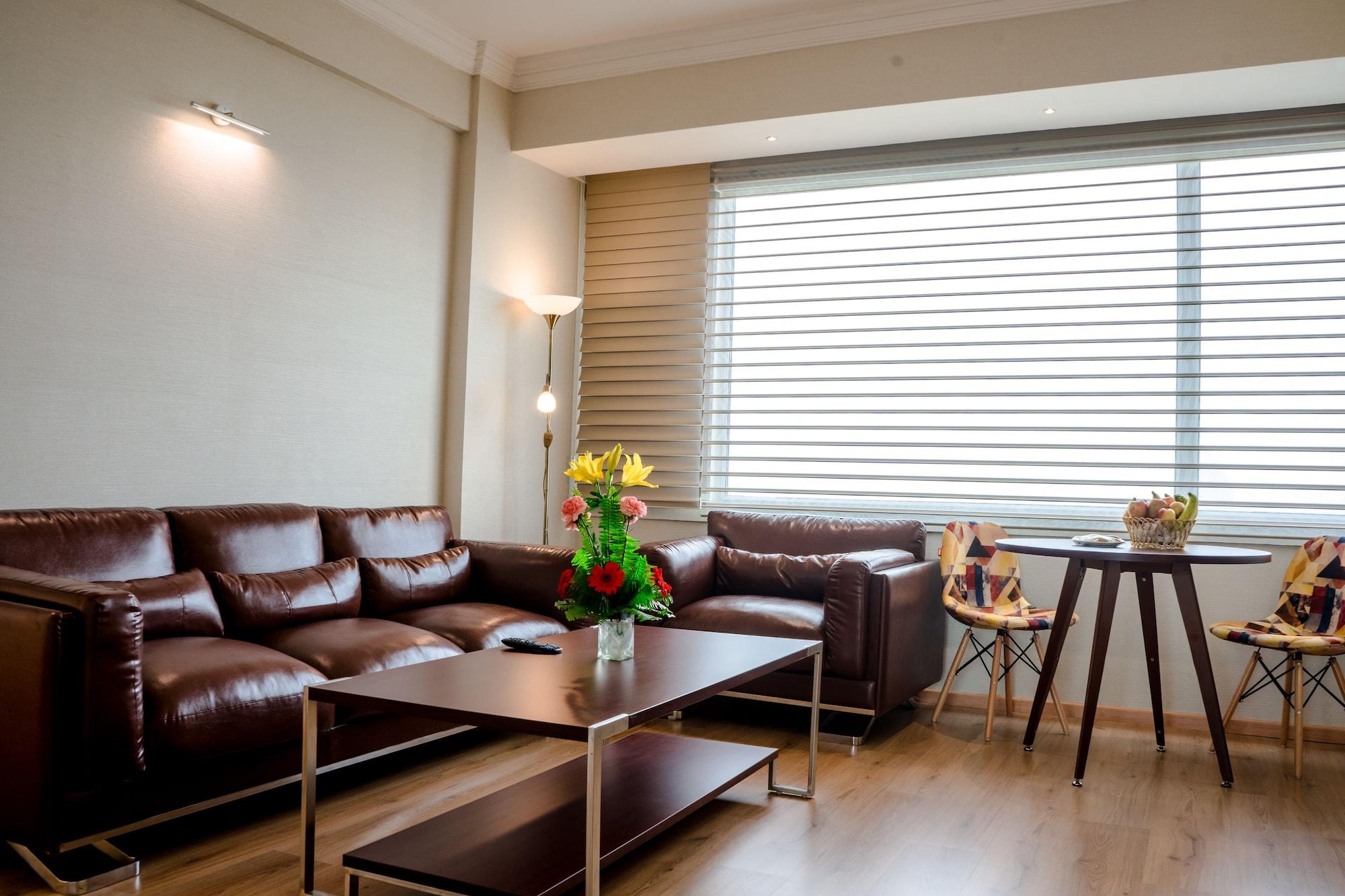 Hotel Gemini Continental, Hazratganj Lakhnaú Exteriér fotografie