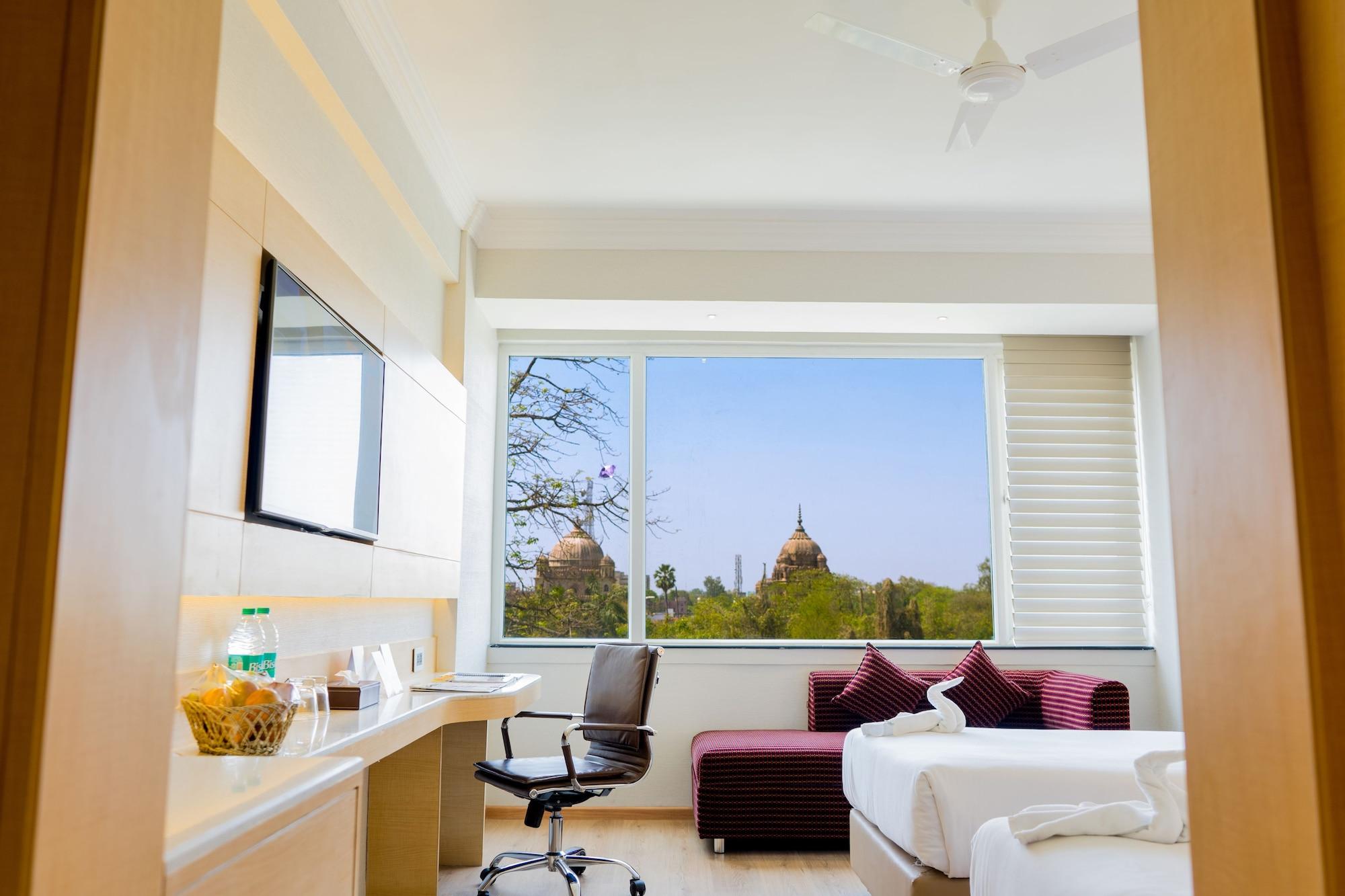 Hotel Gemini Continental, Hazratganj Lakhnaú Exteriér fotografie