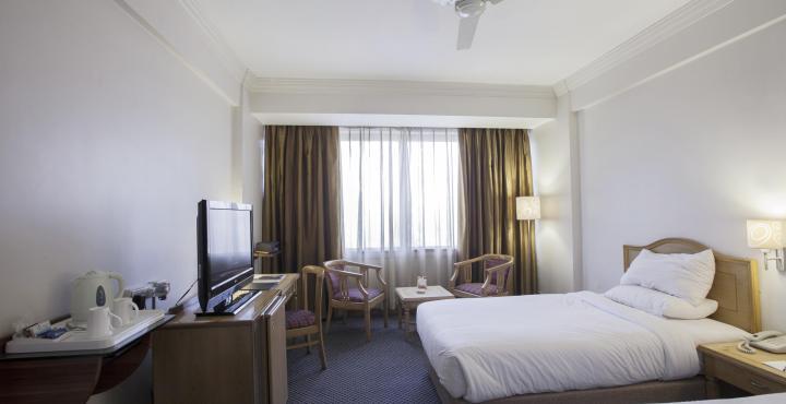 Hotel Gemini Continental, Hazratganj Lakhnaú Exteriér fotografie