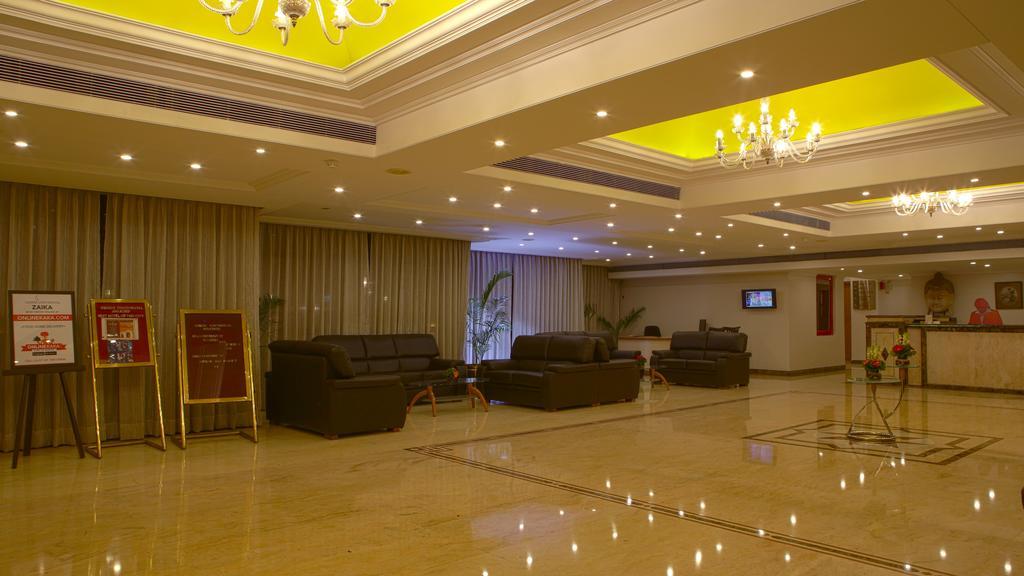 Hotel Gemini Continental, Hazratganj Lakhnaú Exteriér fotografie