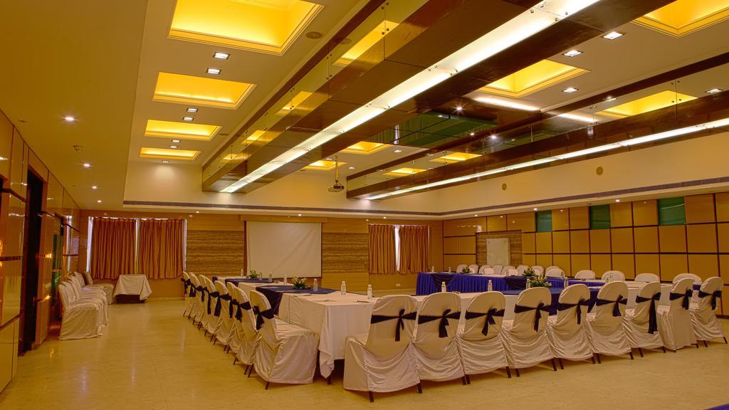 Hotel Gemini Continental, Hazratganj Lakhnaú Exteriér fotografie