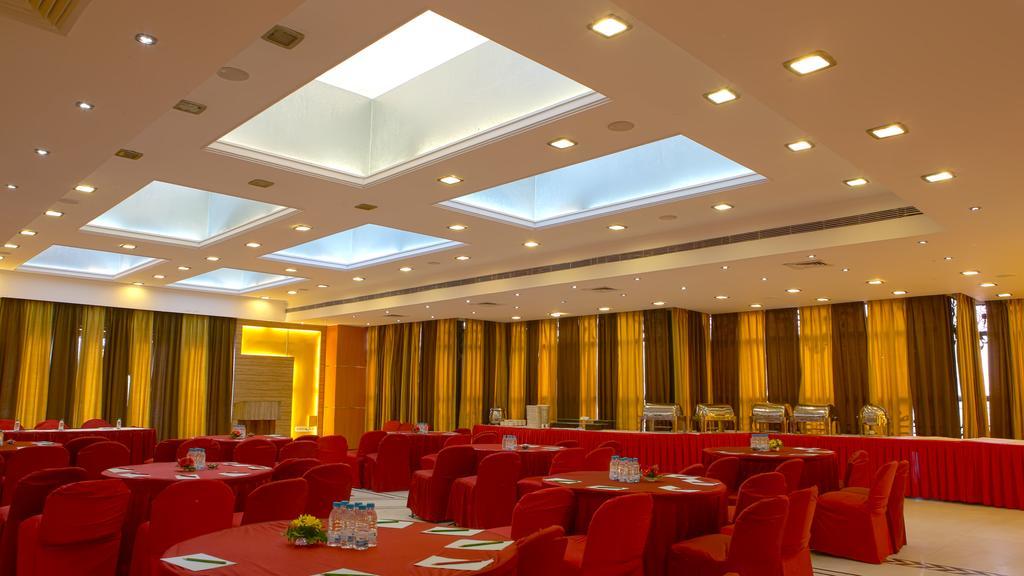 Hotel Gemini Continental, Hazratganj Lakhnaú Exteriér fotografie